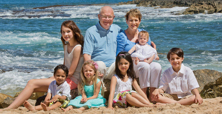 Koolina Family Photography - Grandparent with Grandchildren Beach Portrait 