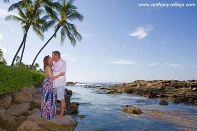 Oahu Honeymoon Portrait