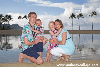 Hawaiian family Photography - Hilton Hawaiian Village Hotel, Lagoon, Waikiki Beach, Hawaii